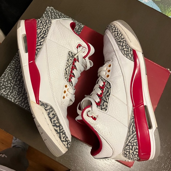 Men’s Jordan 3 cardinal red - Picture 2 of 5